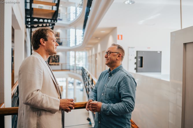 man-man hal ballustrade